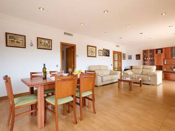 Villa for 12 People in Blanes, Costa Brava, Photo 3