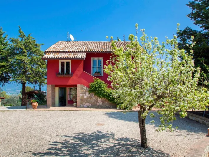 Casa vacanza per 13 persone, con piscina e terrazza nonché giardino, con animali domestici - 1