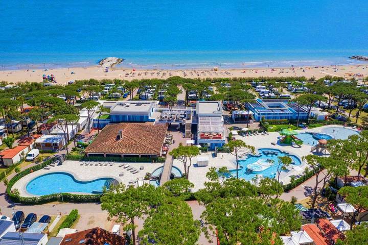 Camping für 5 Personen, mit Pool und Terrasse sowie Sauna und Garten in Cavallino-Treporti