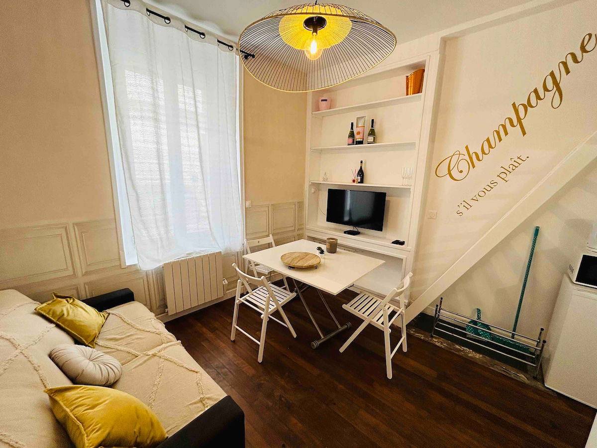 Apartamento entero, Le Champagne Coquebert | Centre-ville in Reims, Marne