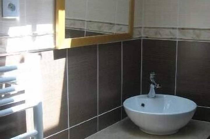 Gîte pour 4 personnes, avec terrasse et jardin dans Plage d'Erretegia - 3