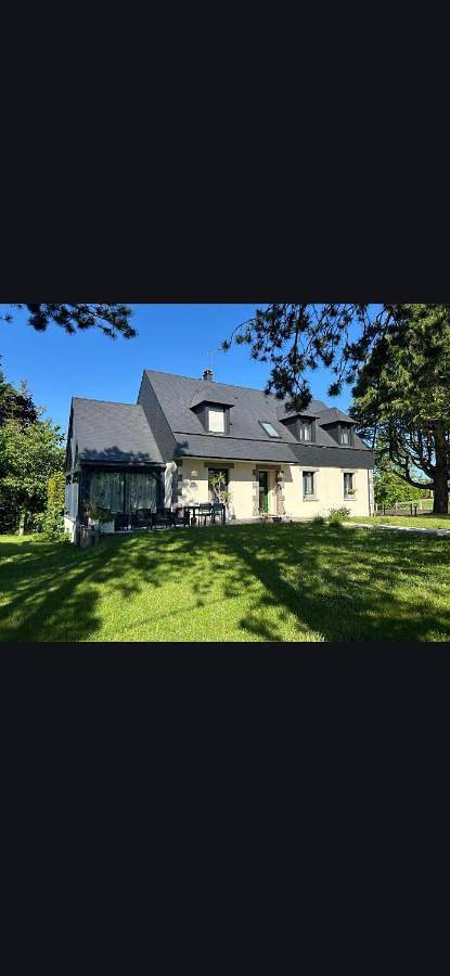 Chambre d’hôte pour 4 personnes, avec vue et jardin à Pontorson
