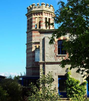 Gîte pour 6 personnes, avec jardin ainsi que jacuzzi et sauna à Barfleur