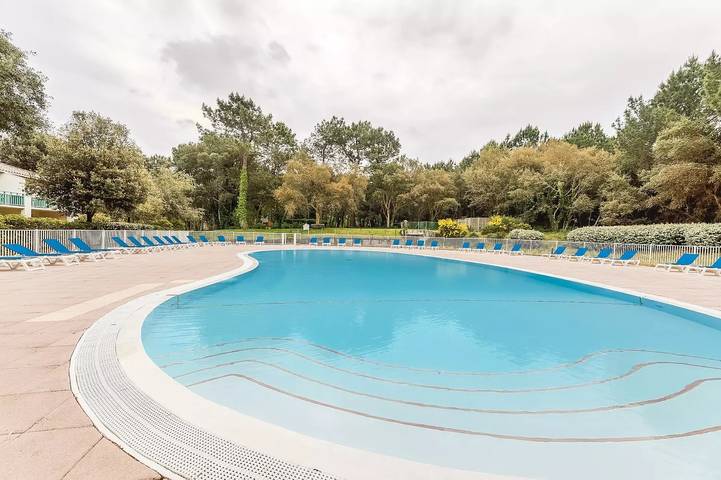 Villa pour 6 personnes, avec terrasse et jardin ainsi que vue et piscine dans les Landes - 2