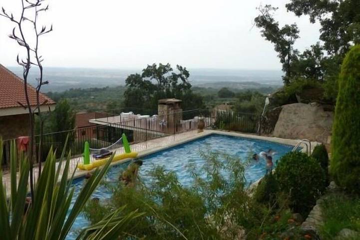 Cottage für 5 Personen, mit Terrasse und Garten sowie Pool - 1