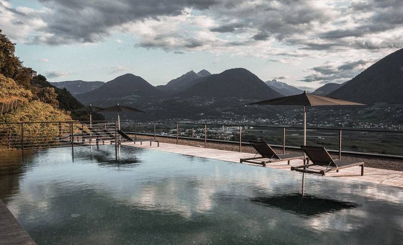 Ferienwohnung für 2 Personen, mit Balkon und Sauna in Meran