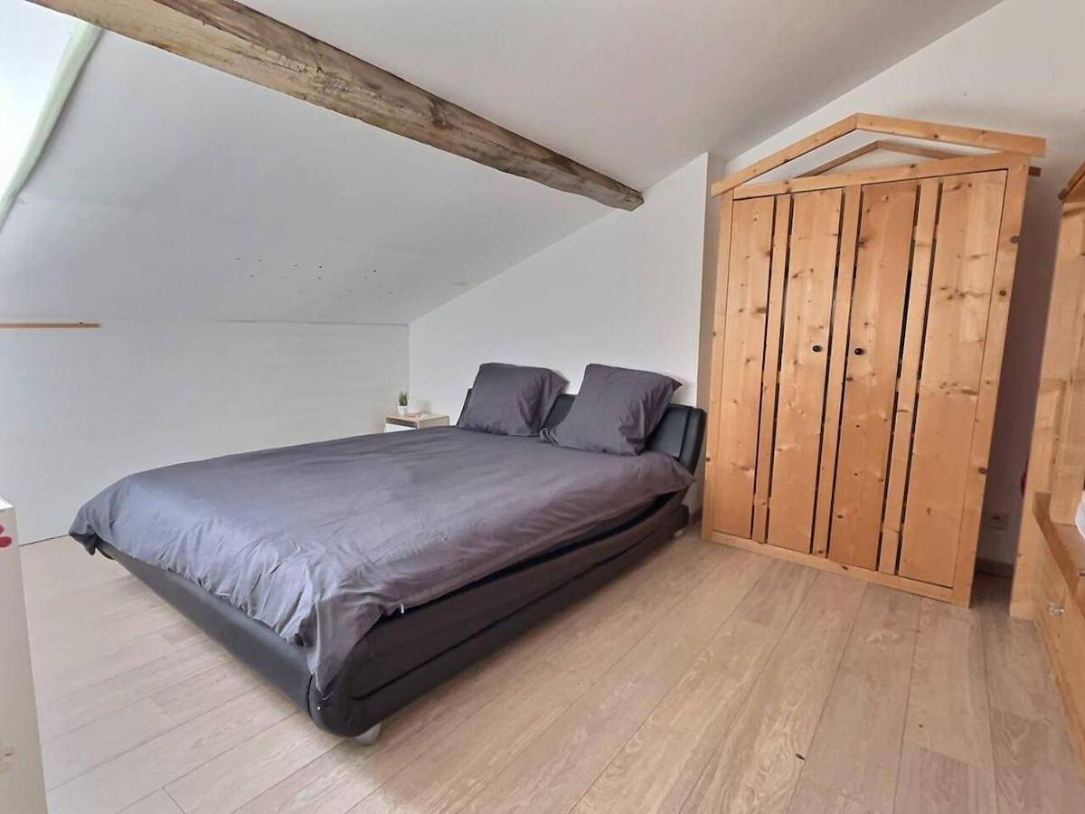 Appartement entier, Appartement 3 chambres proche gare in Ambérieu-en-Bugey, Belley