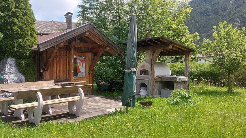 Ferienwohnung für 7 Personen, mit Garten und Terrasse sowie Pool, mit Haustier im Lechtal - 3