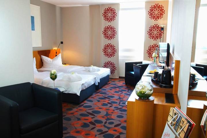 Hotel für 10 Personen, mit Whirlpool und Garten sowie Sauna in Markkleeberg - 4