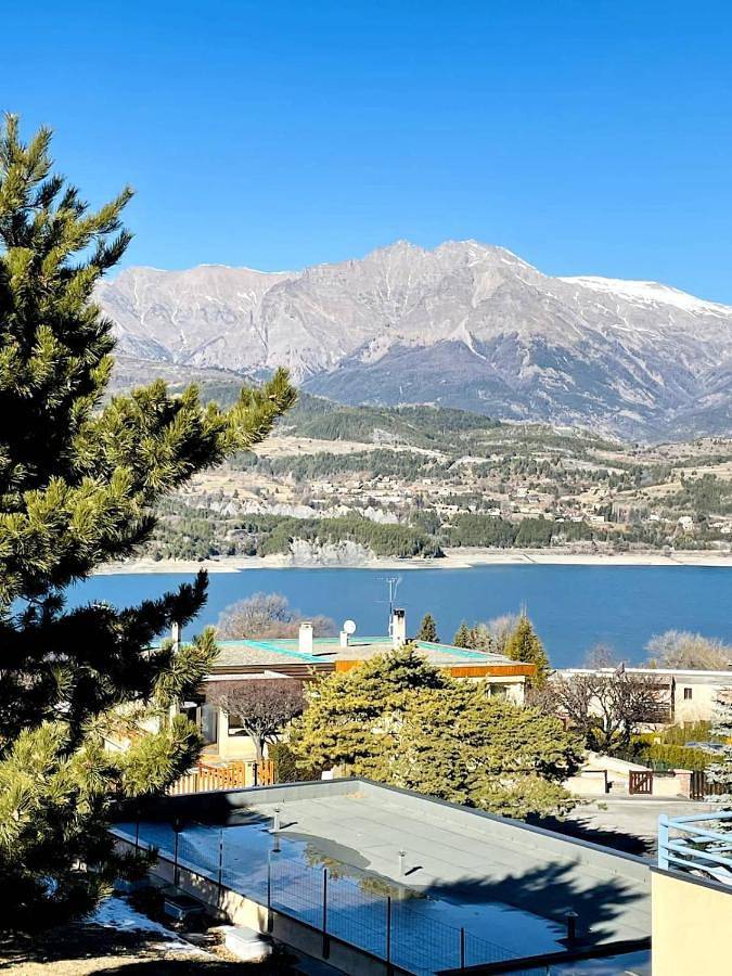 Appartement de vacances pour 4 personnes, avec Balcon et Terrasse ainsi que Vue et Vue sur le lac