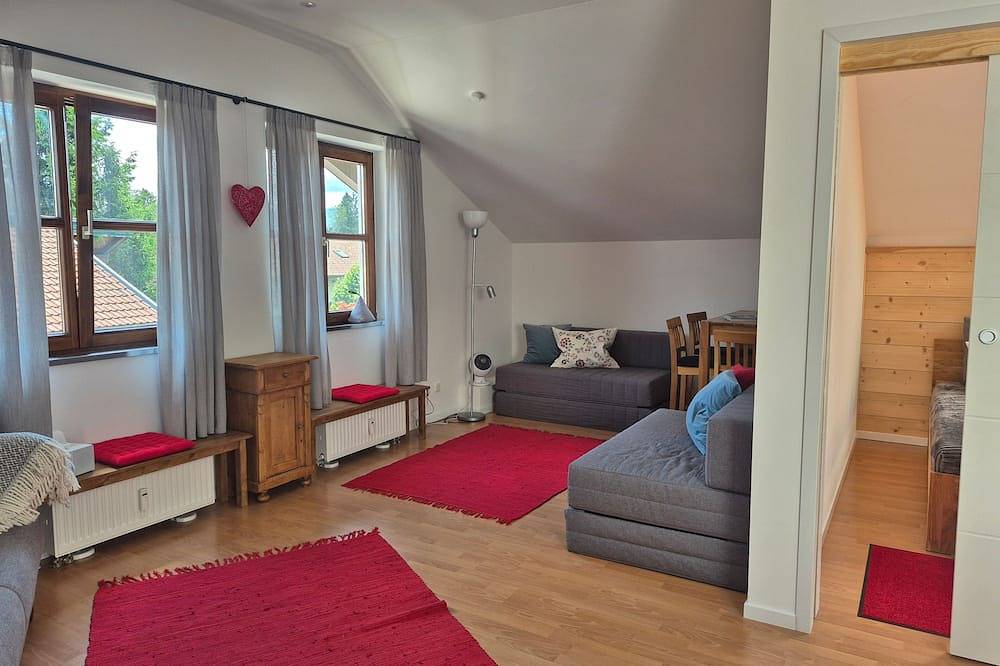 Entire apartment, Ferienwohnung am Dorfplatz Dürnbach - Ferienwohnung am Dorfplatz in Gmund, Bavarian Alps