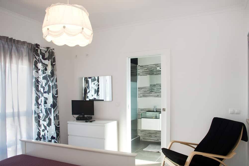 Villa, 4 Schlafzimmer, 3 km vom Strand entfernt in Praia do Carvalhal, Carvalhal