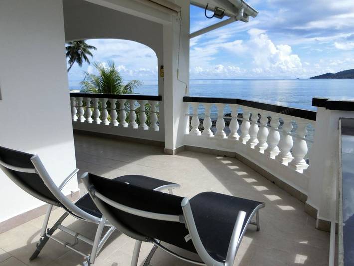 Gîte pour 4 personnes, avec terrasse et vue dans Beau Vallon - 4