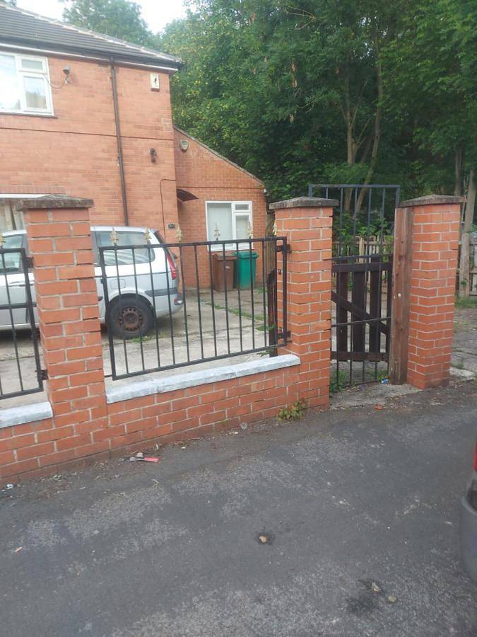 Bed and breakfast, with Terrace and View in Nottingham