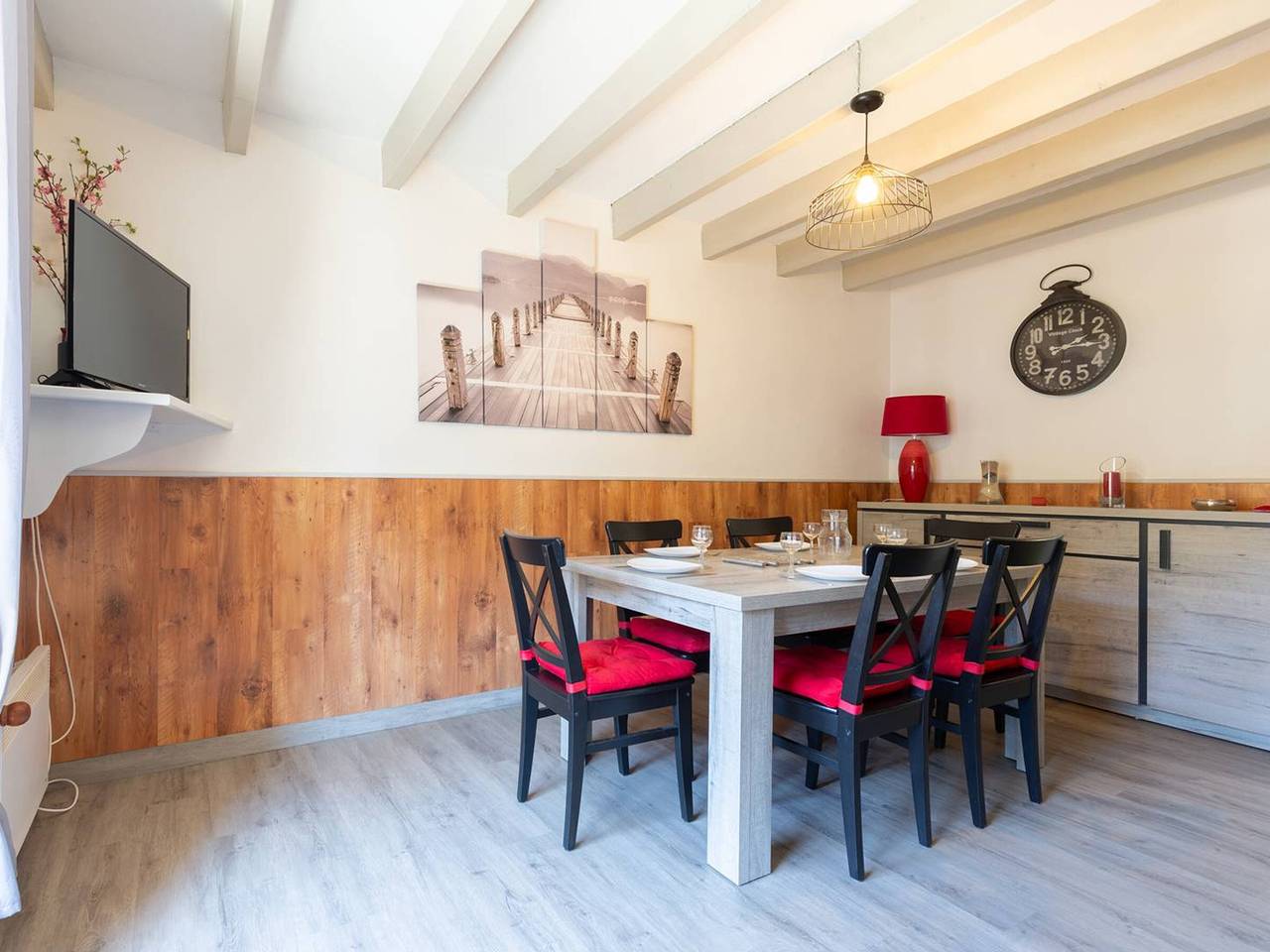 Apartamento entero, Cómodo apartamento para 6, cerca del telecabina Skyvall in Loudenvielle, Pirineos franceses