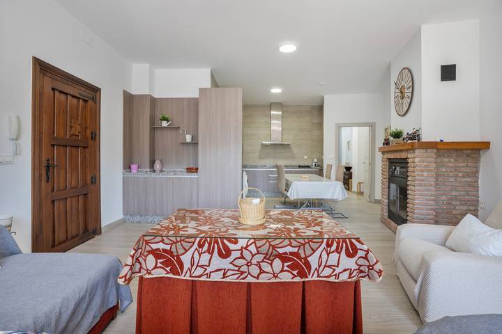 Ganze Wohnung, Apartment 'Mit Kamin' mit Bergblick, WLAN und Klimaanlage in Sierra Nevada und Umgebung, Güejar Sierra
