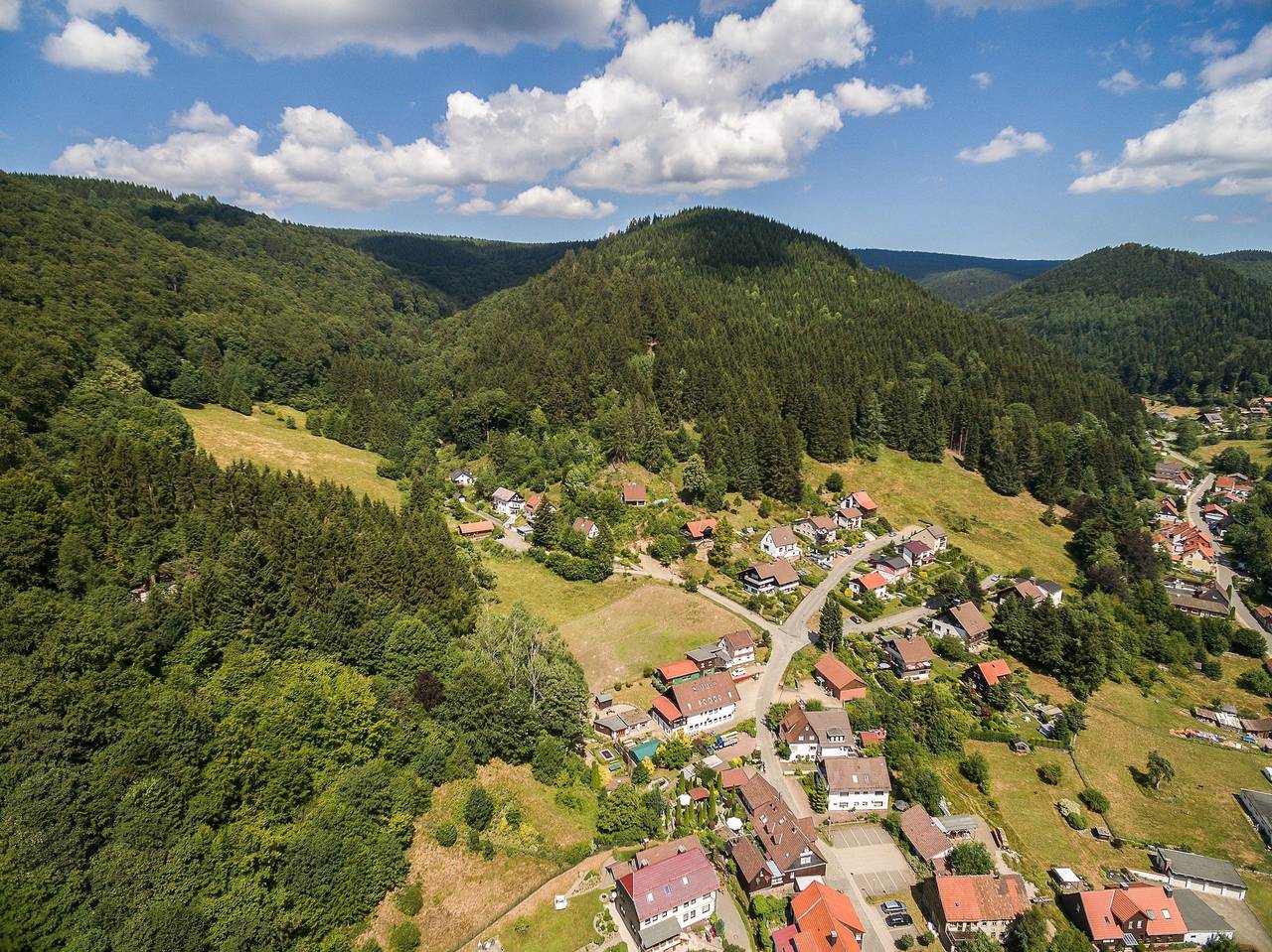 Das Urlaubszuhause für Familien, Großfamilien, Mehrfamilien und kleine Gruppen bis zum 12 Personen mit vielen Unterhaltungsmöglichkeiten im Harz in Sieber, Herzberg am Harz