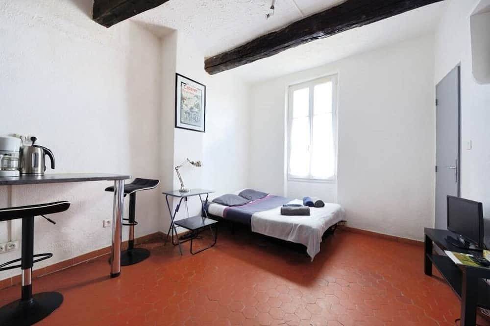 Entire apartment, ⭐ Le Platane Apartment - 2nd Floor - Enjoy Provence in Pertuis, Parc naturel régional du Luberon