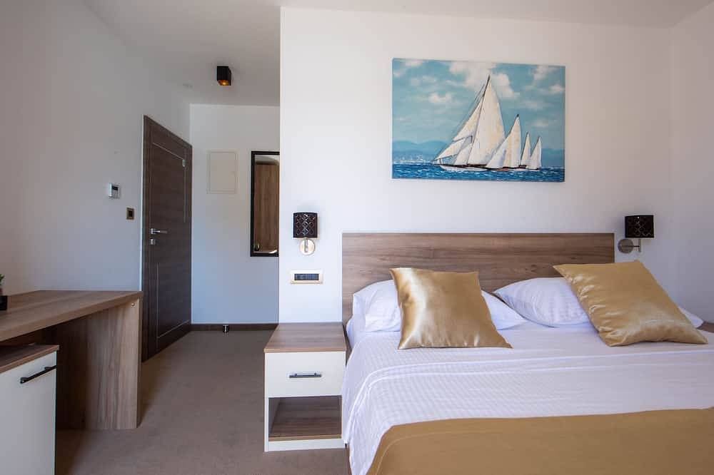 Ganze Wohnung, Waterfront room Toni in Stobrec, Split-Dalmatien