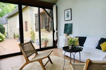Gîte pour 10 personnes, avec jardin et terrasse dans Moutiers-au-Perche