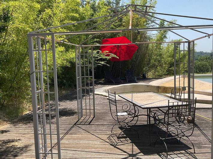 Location de vacances pour 2 personnes, avec piscine ainsi que jardin et vue à Ribaute-les-Tavernes - 4