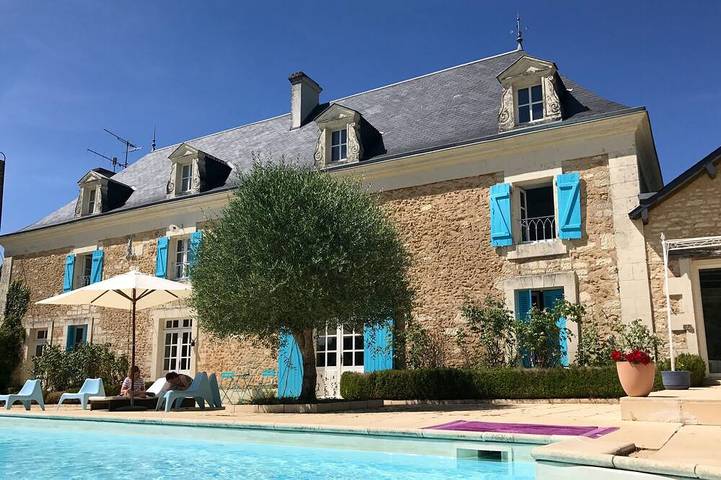 Location de vacances pour 10 personnes, avec jardin et piscine à Thurageau - 4