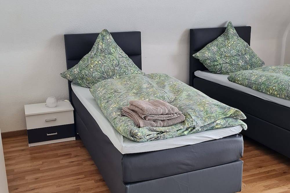 Central accommodation with private parking directly at the house in Neuss, Düsseldorf region
