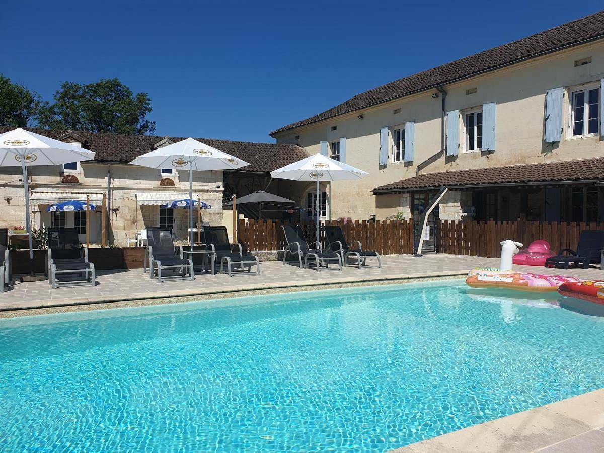 Double Room with Private Bathroom in Vieux-Mareuil, Parc naturel régional Périgord-Limousin
