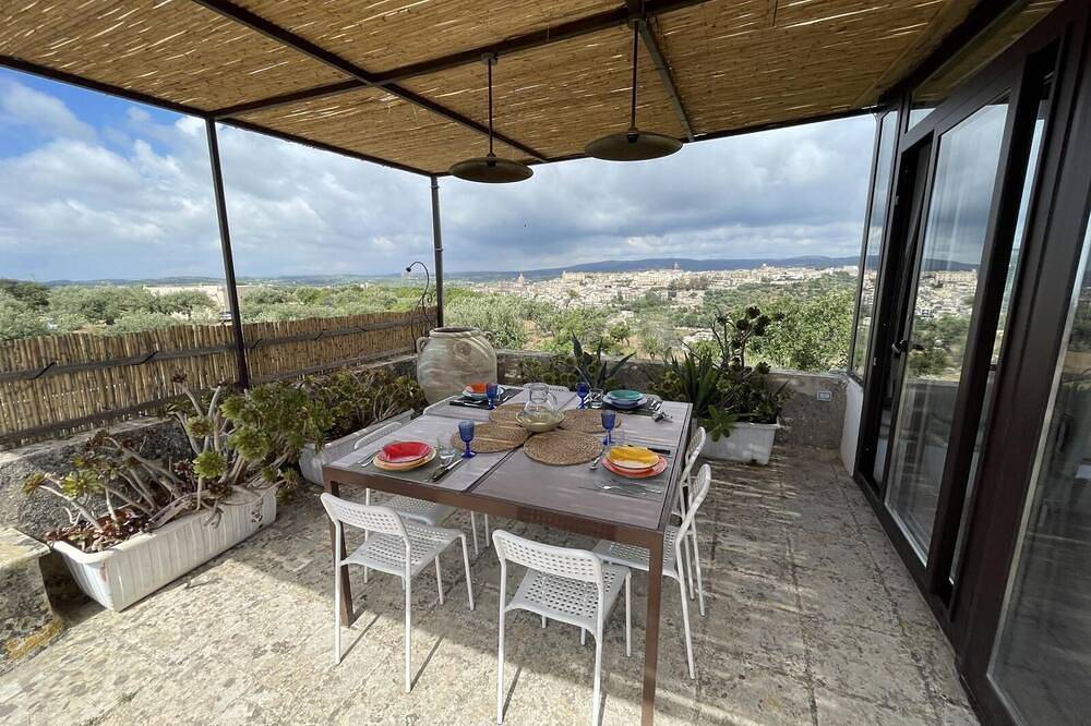 Casa vacanza a Avola a partire da 329€ a notte