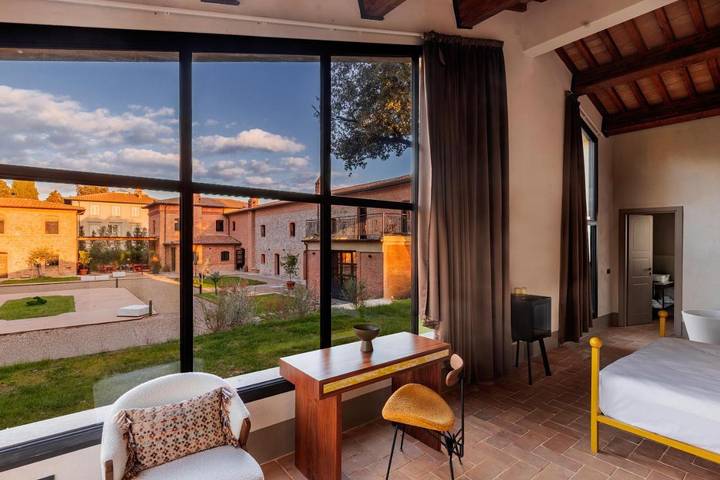 Ferienhaus für 2 Personen, mit Whirlpool und Garten sowie Pool und Sauna