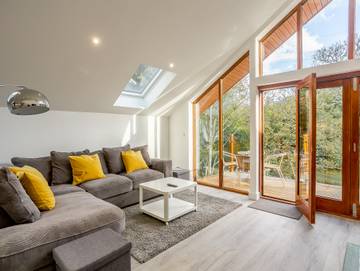 Log Cabin for 8 People in West Yorkshire, Yorkshire, Photo 2