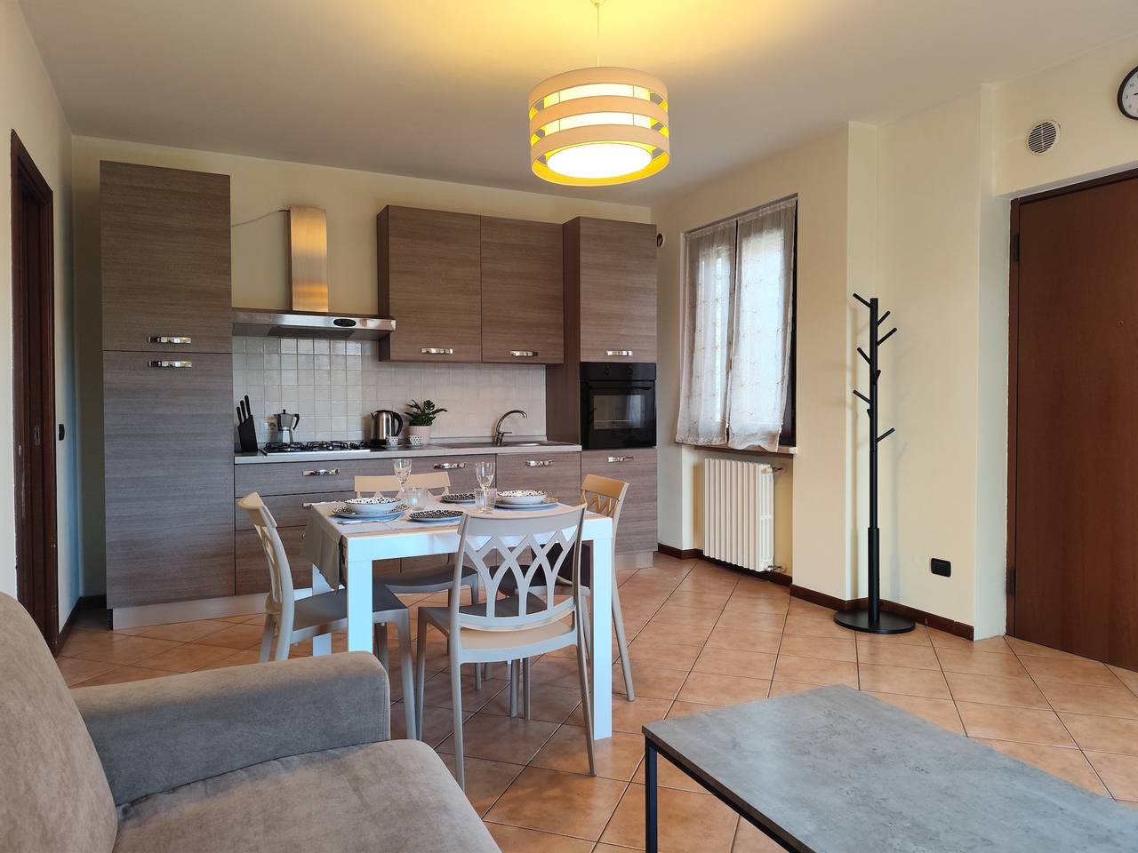 Appartement entier, Peschiera Monte Baldo in Peschiera del Garda, Montagnes autour du lac de Garde