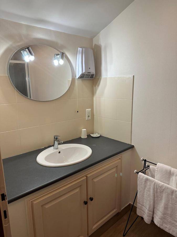 Maison d’hôte pour 2 personnes, avec jacuzzi et terrasse ainsi que jardin et sauna dans les Deux-Sèvres - 4