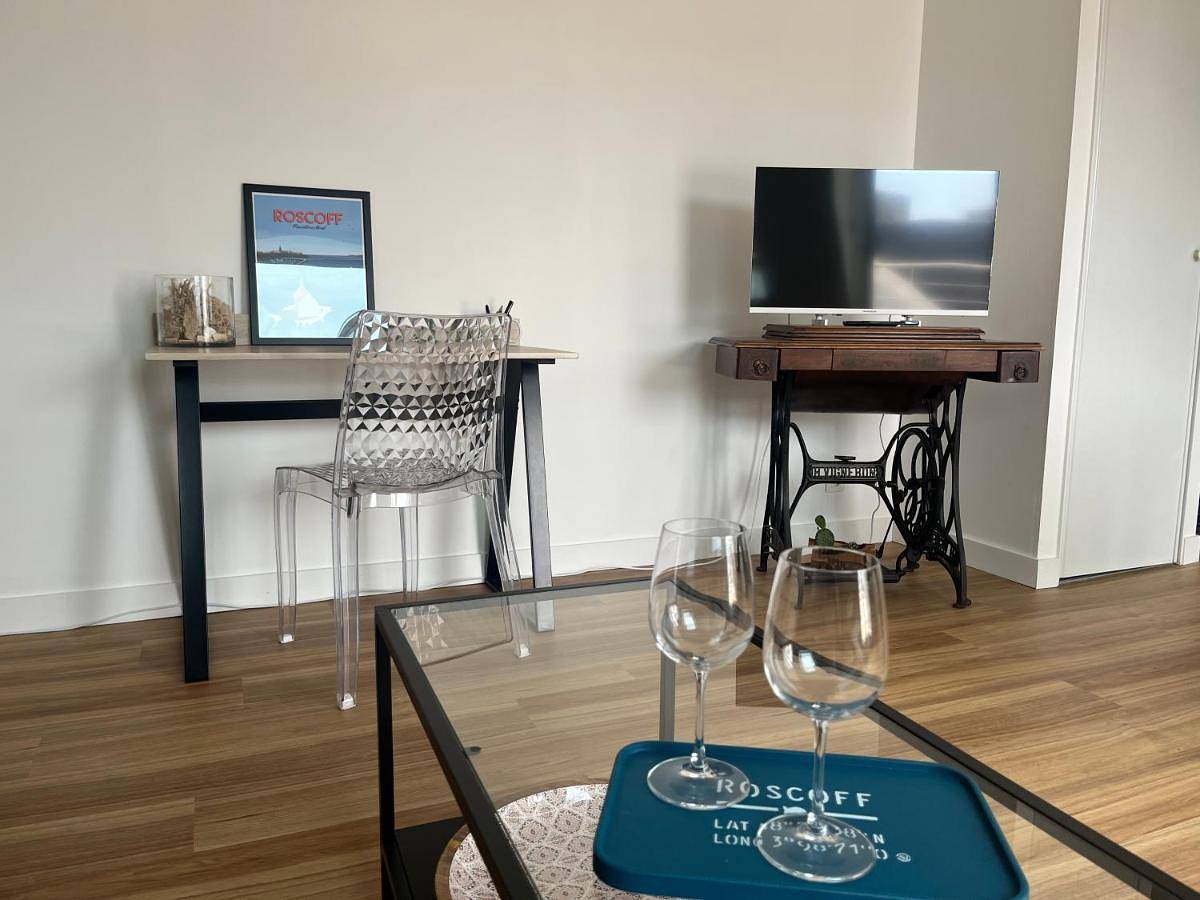Appartement entier, One-Bedroom Apartment in Landivisiau, Région de Morlaix