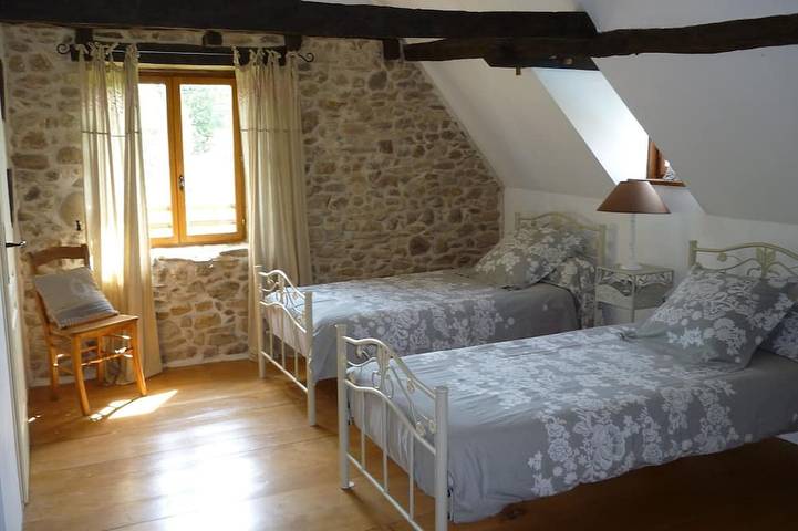 Gîte pour 4 personnes, avec jardin et balcon à Anglars-Saint-Félix - 3