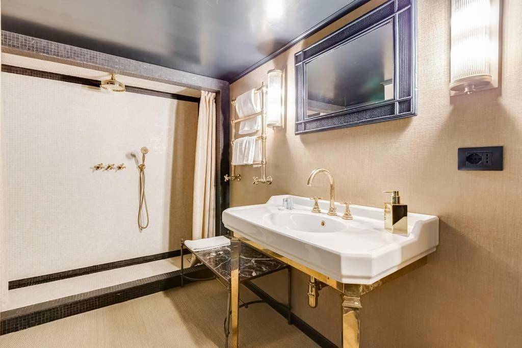 Luxurious loft facing the Pantheon in Centro di Roma, Roma