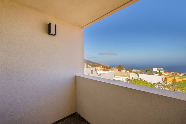 Modern Balcony House - Solarium Terrace in Arafo, Arafo region