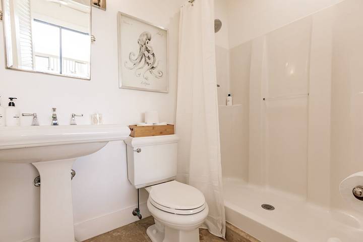 Vacation rental for 10 people, with balcony and yard in North Captiva Island