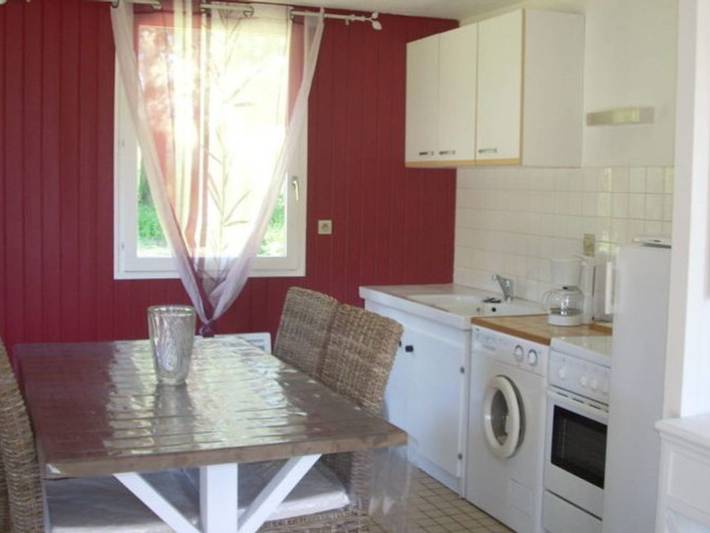 Gîte pour 2 personnes, avec terrasse à Isle-et-Bardais - 2