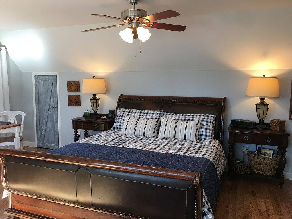 Ganze Wohnung, Peaceful & Clean Waterfront Suite on the Lake Norman Main Channel in Lake Norman of Catawba, Lake Norman