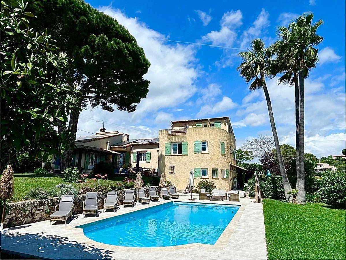 Antoline Bed and breakfast in Cagnes-sur-Mer, Côte méditerranéenne (France)