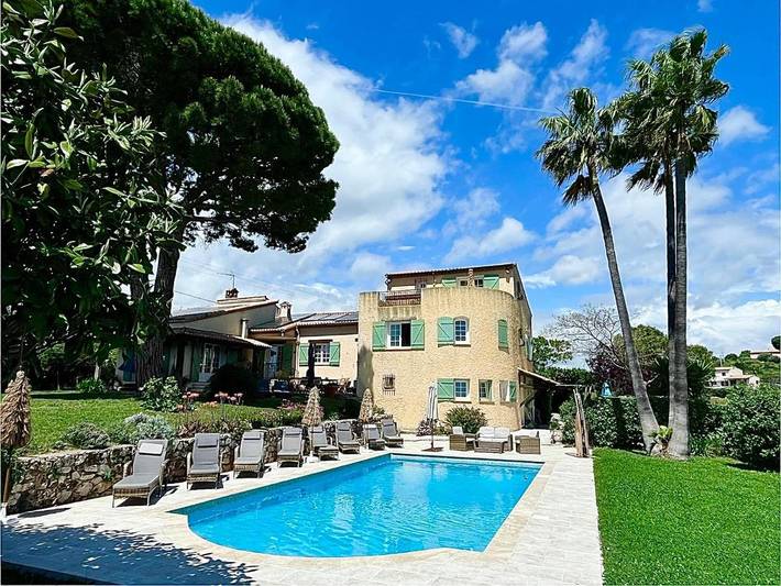 Chambre d’hôte pour 2 personnes, avec Terrasse et Jardin ainsi que Piscine et Sauna à Cagnes-sur-Mer
