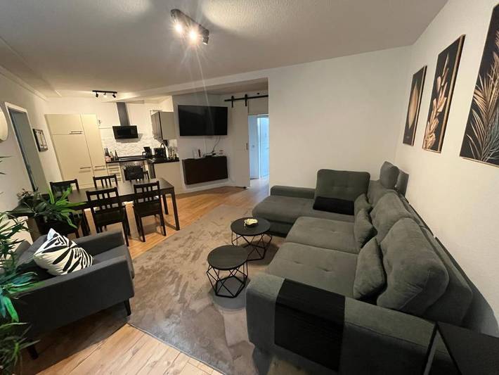 Ferienwohnung für 4 Personen, mit Terrasse und Garten sowie Ausblick