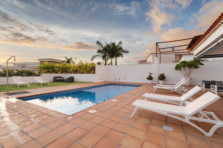 Casa rural para 8 personas, con jacuzzi y jardín en Santiago del Teide