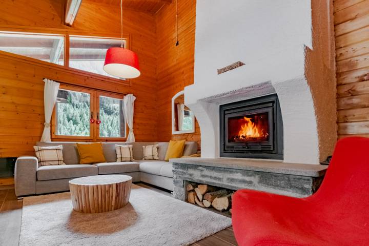 Chalet Soleada with Fireplace and Terrace for 5 in Mesocco, Valle Calanca