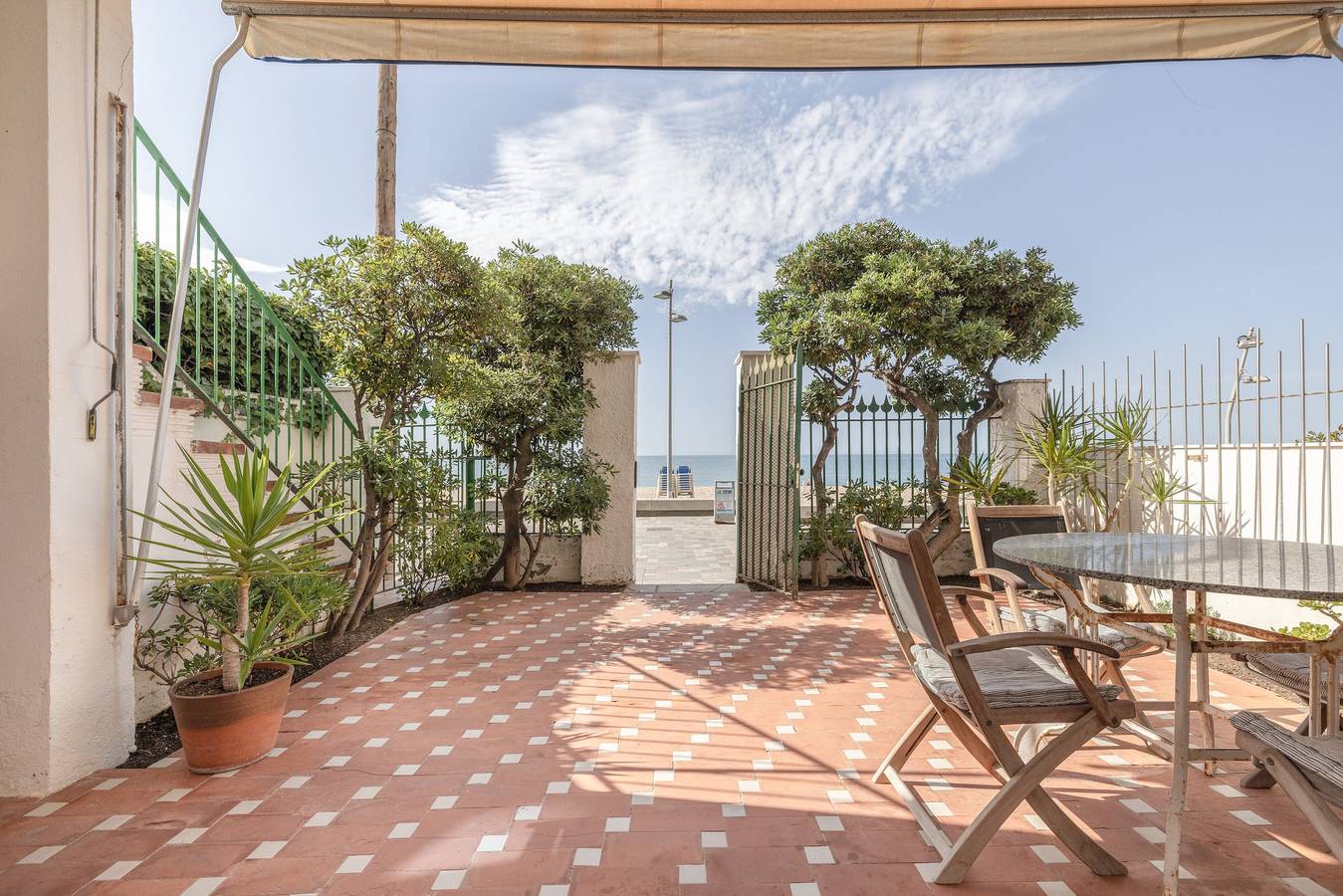 Casa Marinera, frente al mar (15 pasos), terraza privada, Wi-Fi, en Calafell in Calafell, Costa Dorada