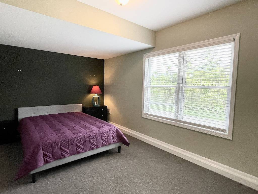 2Br Family-Sized Lower Suite with Private Entrance & Spacious Backyard! in Oakland County