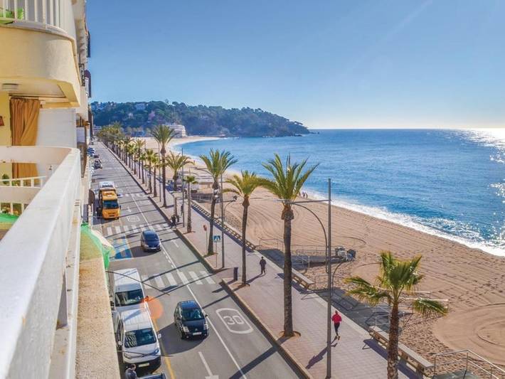 Apartamento vacacional entero, Lloret Rental Holidays Apartment Bleu in Central Lloret de Mar, Lloret de Mar