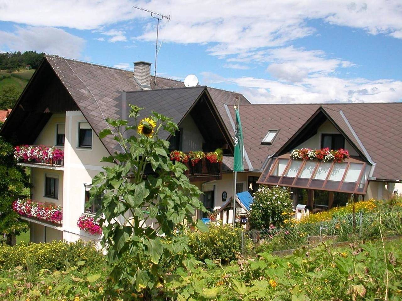 One-Bedroom Apartment in Südoststeiermark, Unterlamm