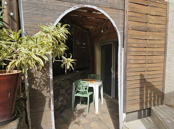 Studio pour 2 personnes, avec piscine ainsi que terrasse et jardin sur l' Île de la Réunion - 2